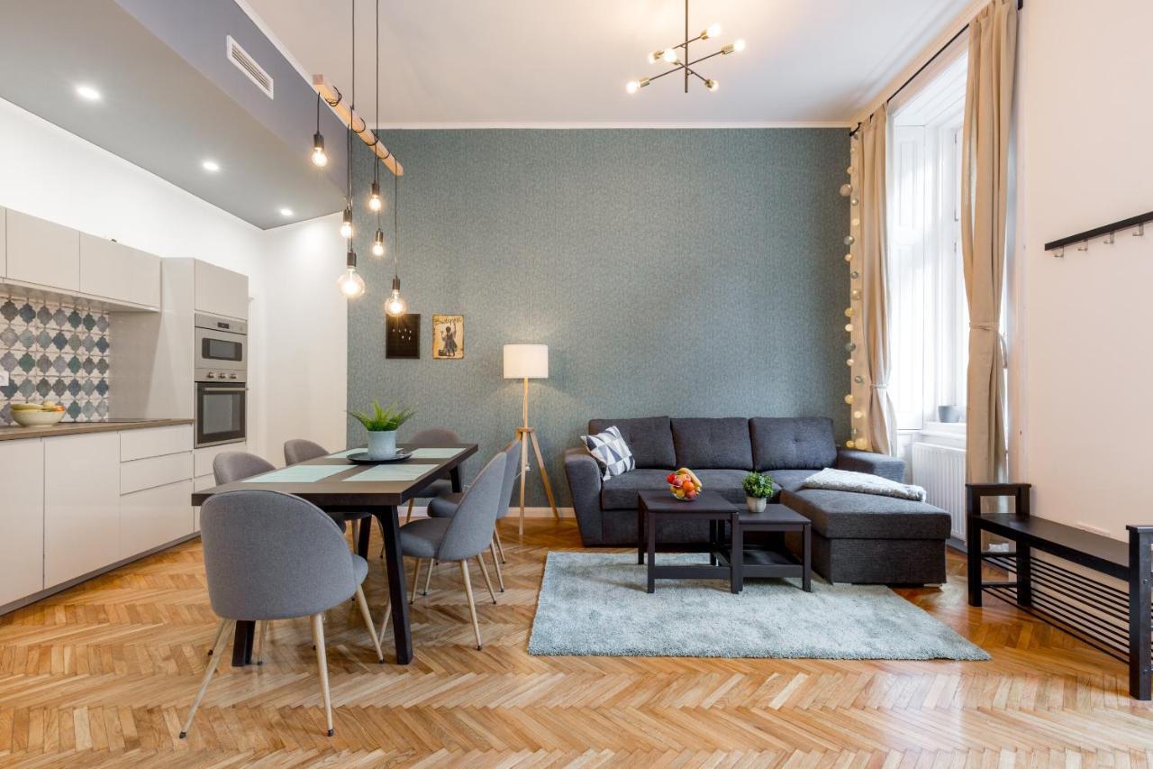 Royal Ferenciek Apartment Budapeste Exterior foto